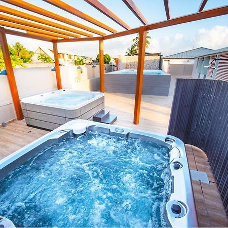 Evasion En Plein Coeur De La Ville Studio Jacuzzis Sauna Et Piscine Au Centre De 路易港 外观 照片